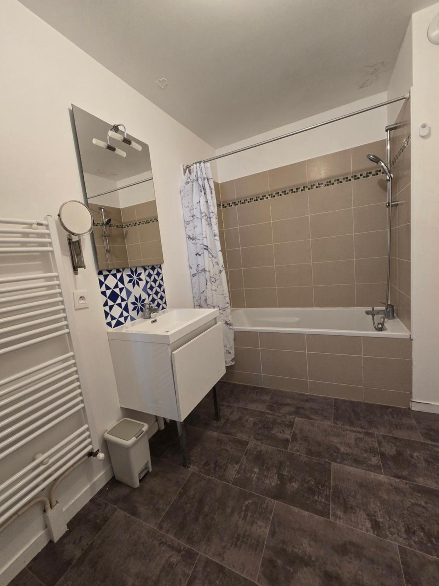 Appartement Rez De Chaussee Avec Parking Prive Орлеан Экстерьер фото