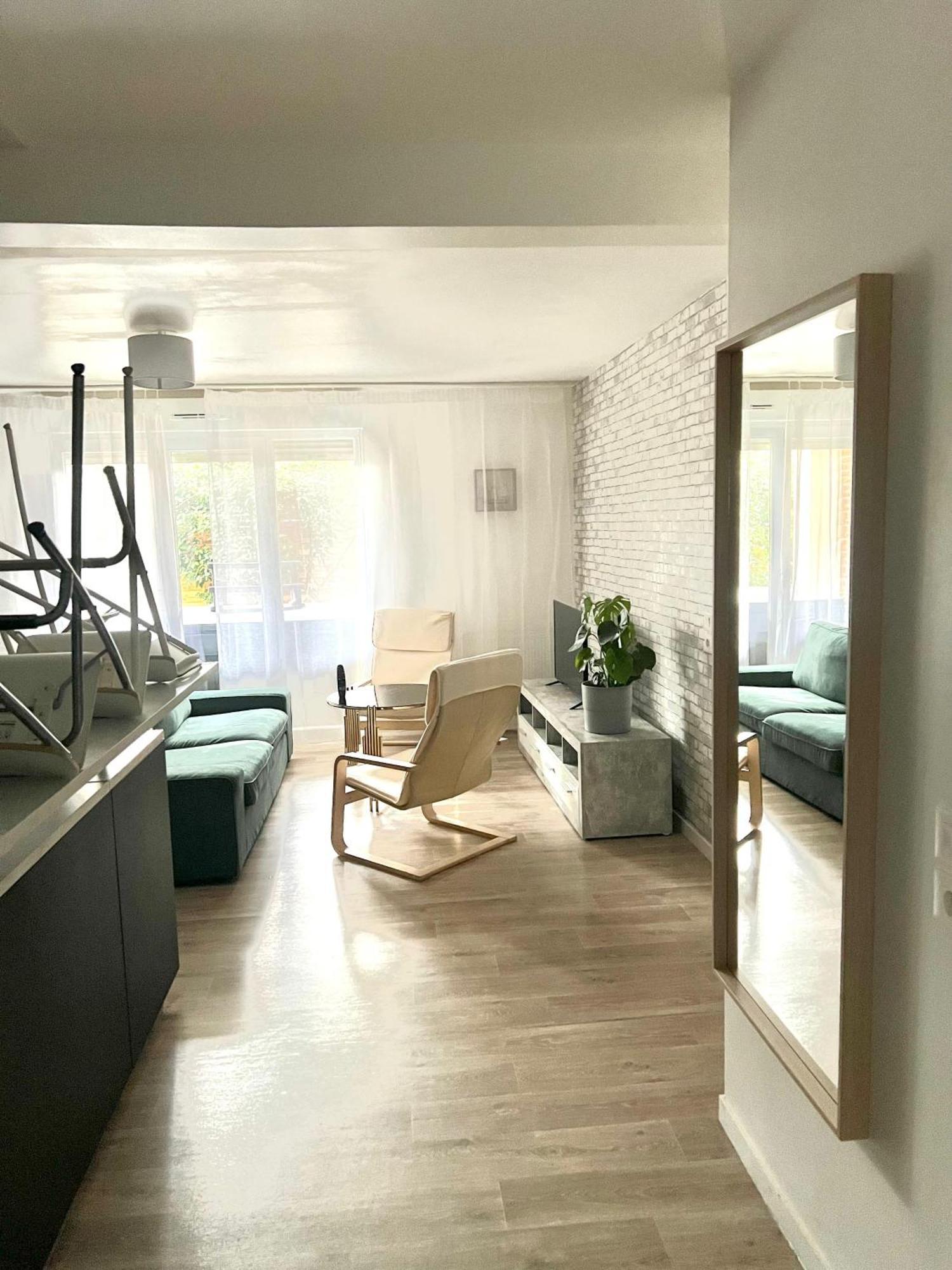 Appartement Rez De Chaussee Avec Parking Prive Орлеан Экстерьер фото
